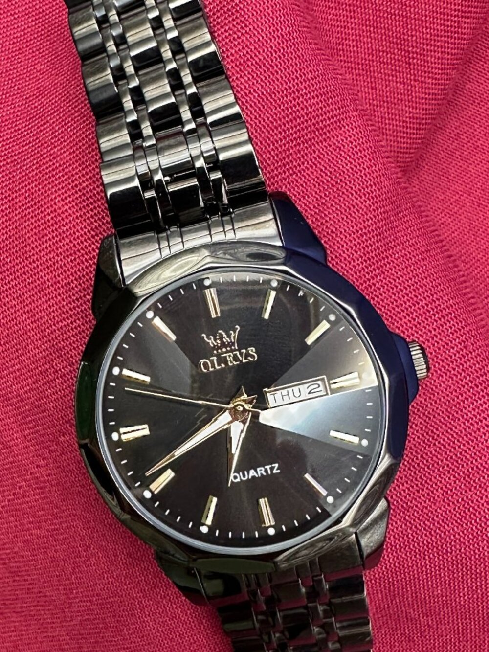 Olevs Quartz Men’s Watch. Watch Runs. New Battery.